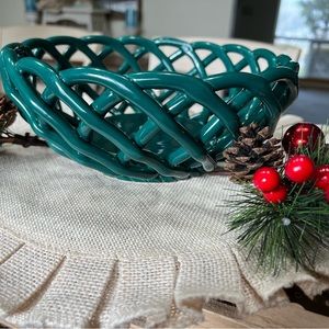 Pioneer Women Green glass woven Bowel. Very rare. Excellent condition.